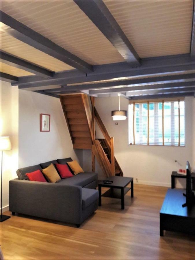 Residence Les Ecureuils Gréoux-les-Bains Exteriör bild